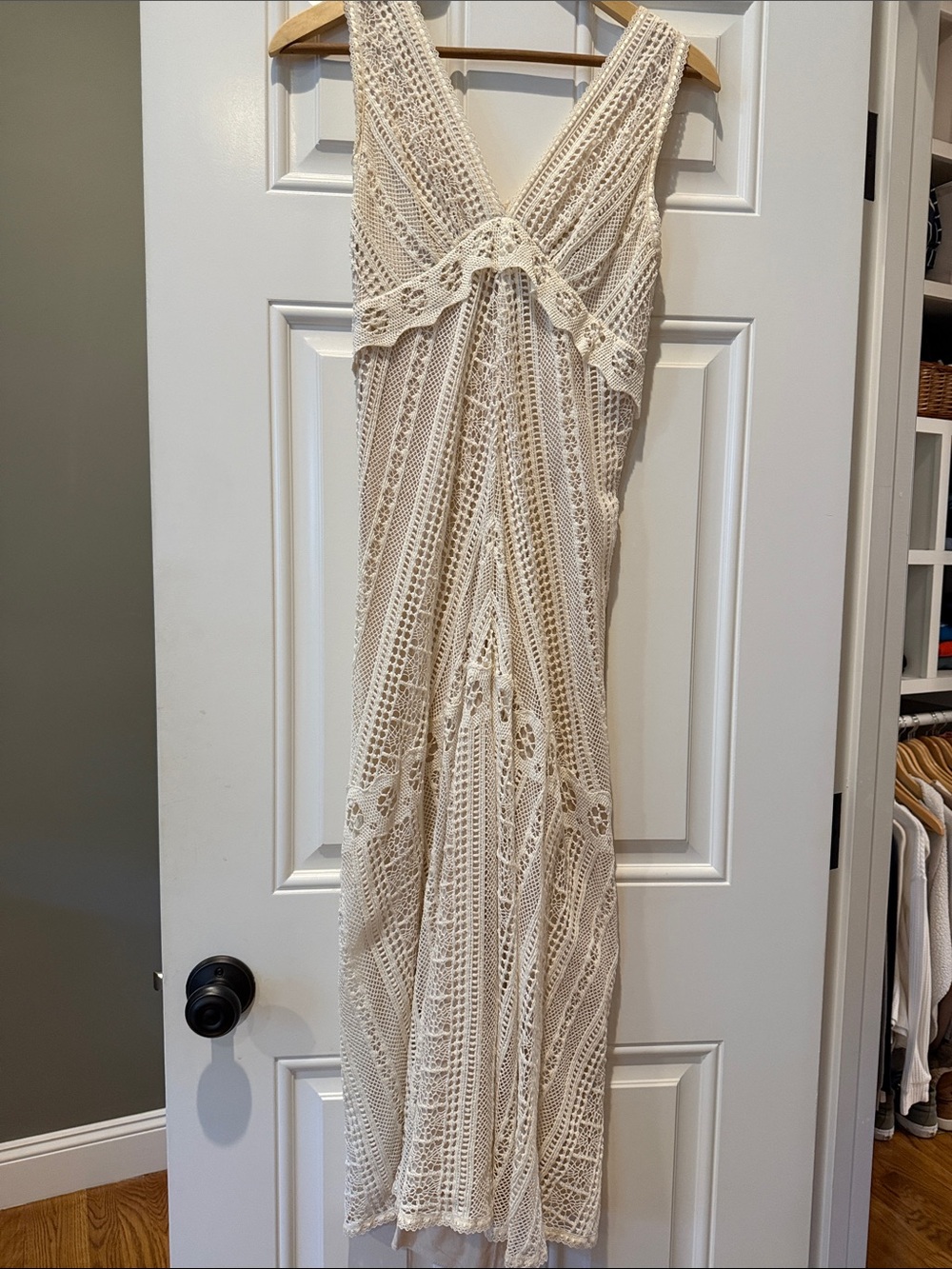 Gorgeous cream lace Maria Bianca Nero dress in size medium